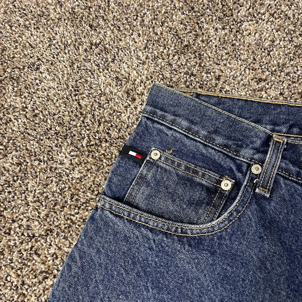 90s Y2K Tommy Hilfiger Men Size 32x32 Denim Jeans Baggy Spellout Embroidered VTG